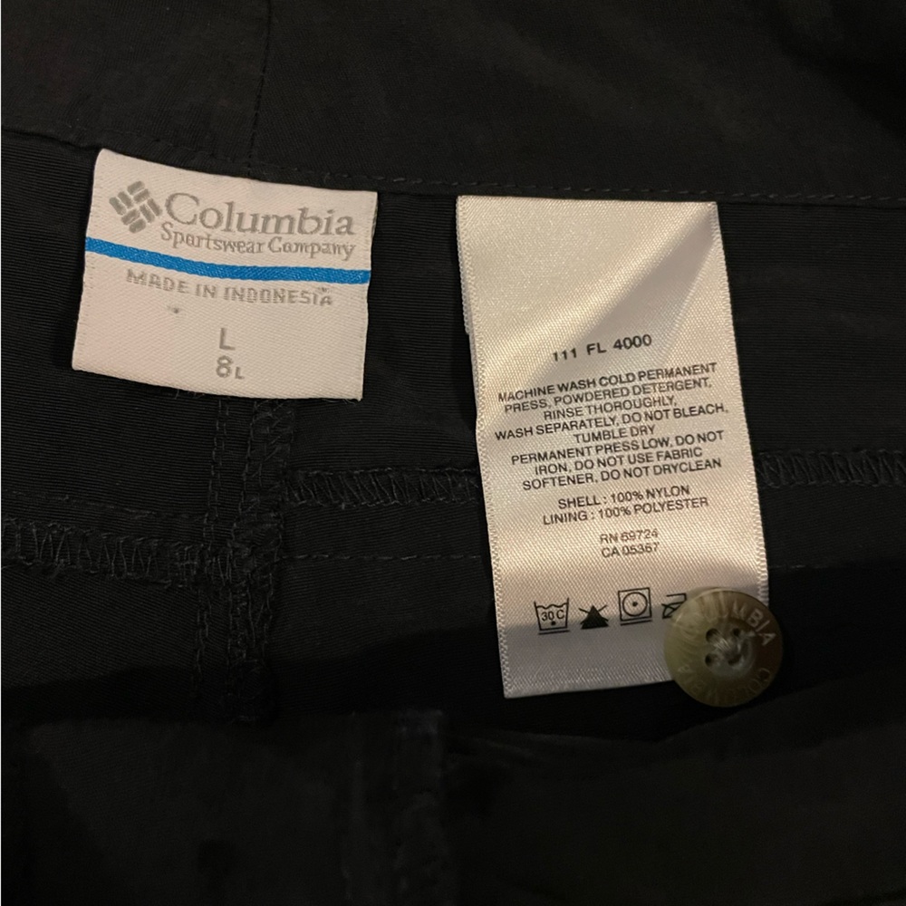 Columbia Women’s Leslie Falls Long Shorts II Black Size 8 / Large Hiking Outdoor - Picture 8 of 8